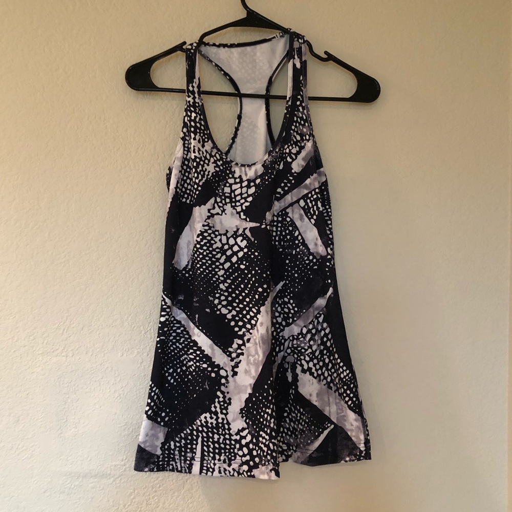 Lululemon cool Racerback - Picture 2 of 4